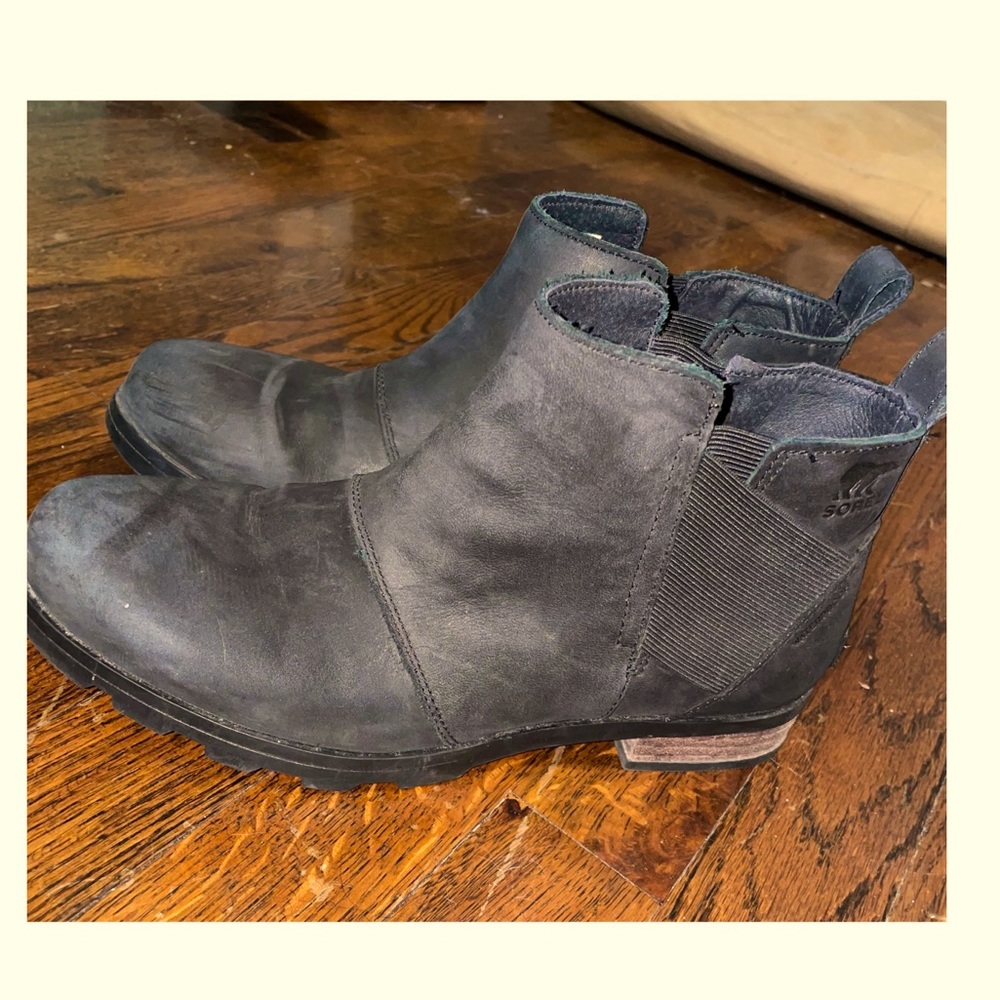 Sorel Emelie Chelsea Ankle Boots